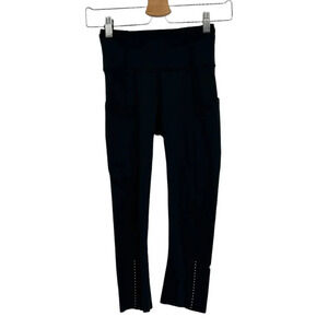 Lululemon Fast‎ & Free Crop II Black Size 2